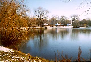 Der Weiße See im Winter. ©: http://members.aol.com/PDSprenzlb/z901.html#jan99loes